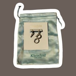 Kleinfeld Wedding Bridal Earrings “I Do” Silver
New in package